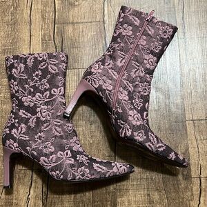 Regina Romero Ankle Boots 🔥